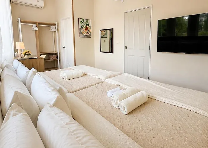 8 Bedroom Family Sleeps 20 Near Safari World * Bangkok